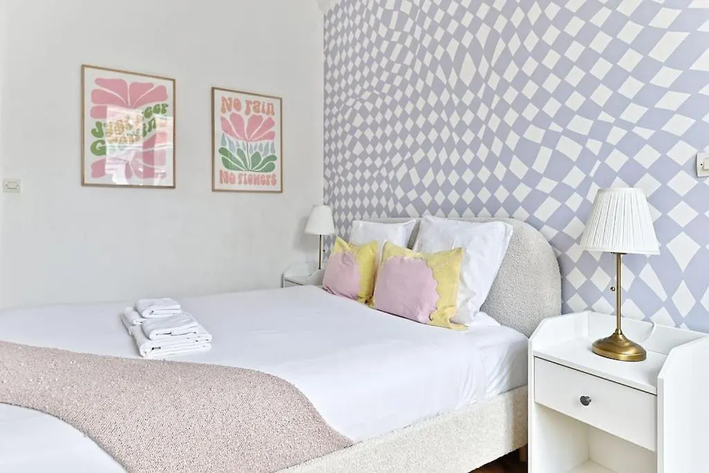 Et Colore Montparnasse Apartment